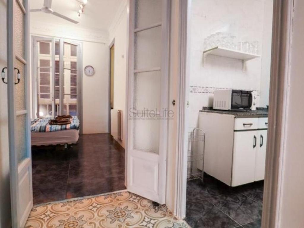 Apartamento Spacious Aptmt Close To Pl Universidad And Pl Catalunya, 2,5 Bedrooms, Balcony, Heating, Elevator Min 31 Nights *